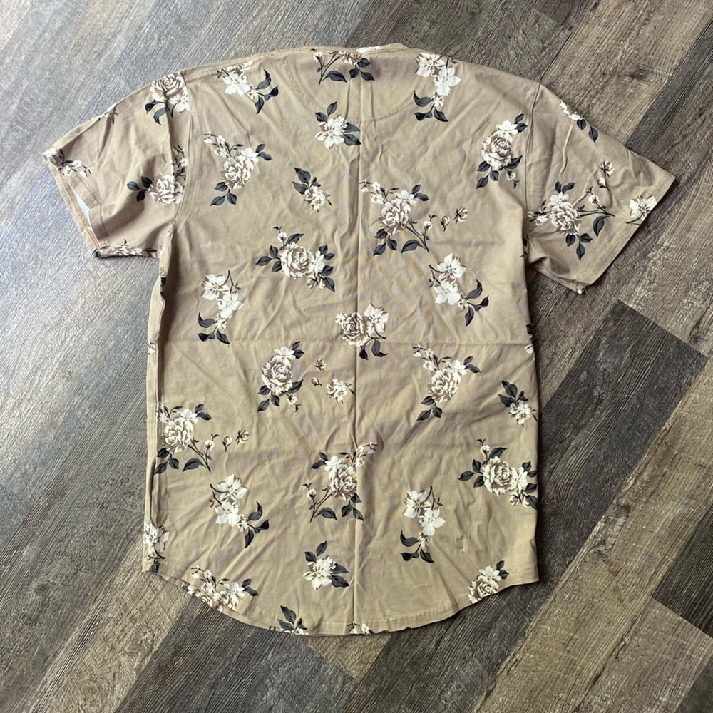⚡️Hollister Floral Curved Hem Longline Fit - Picture 5 of 10